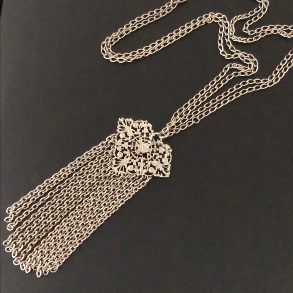 VINTAGE BOHEMIAN SILVER METAL CHAINED NECKLACE - Picture 1 of 8
